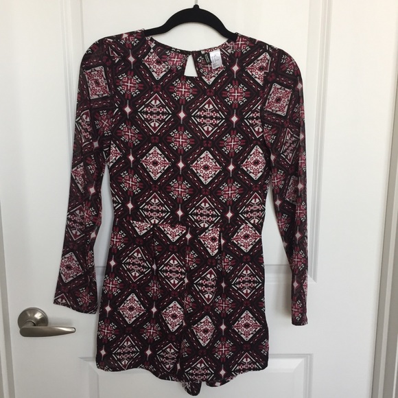 H&M geometric print long sleeve romper - Picture 3 of 5